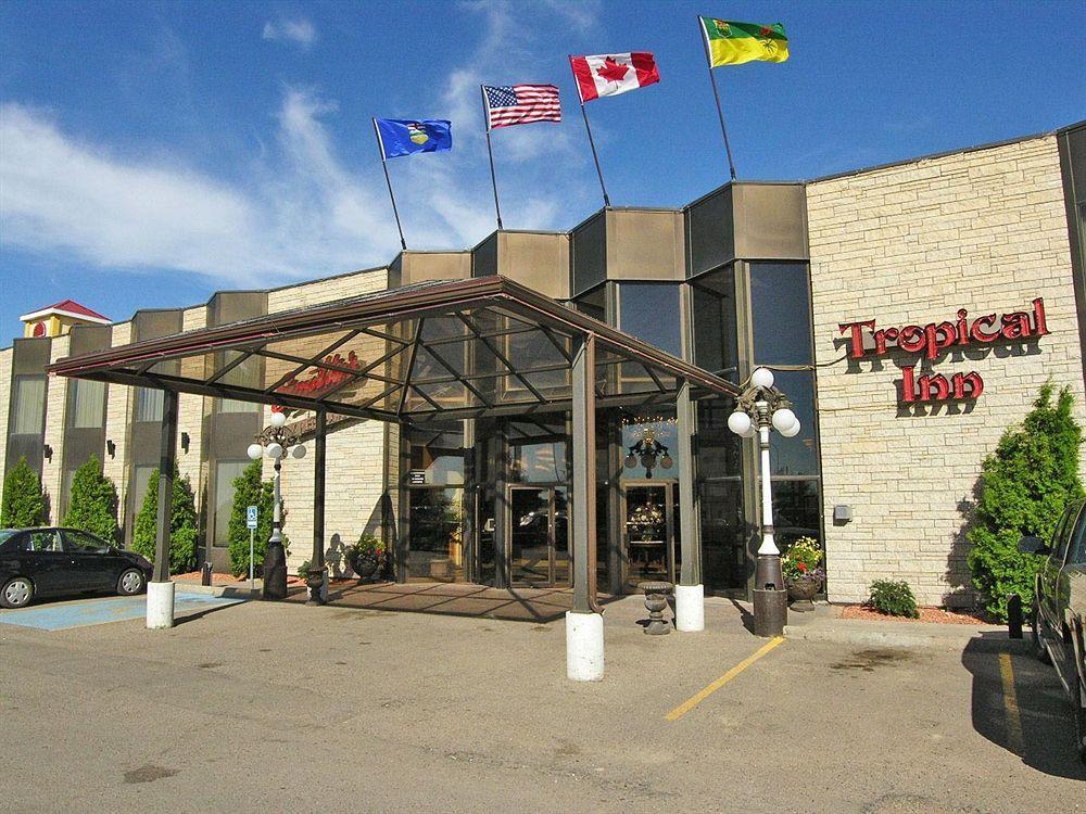 Tropical Inn - North Battleford Exterior photo
